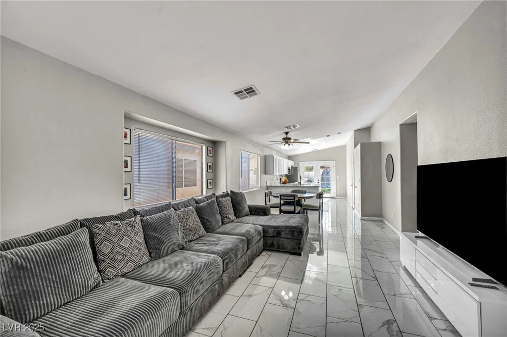 1714 Ringe, Las Vegas, NV 89156