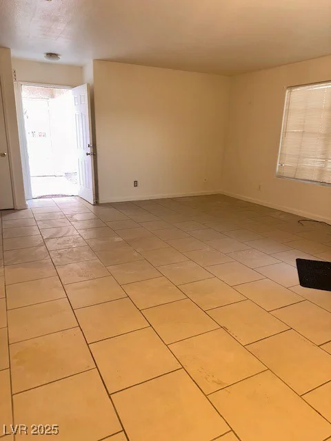 1830 Pecos, Las Vegas, NV 89115