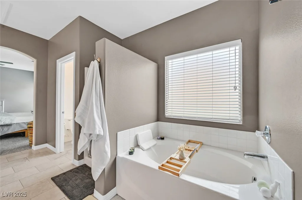 6717 Lincoln Wood, Las Vegas, NV 89149