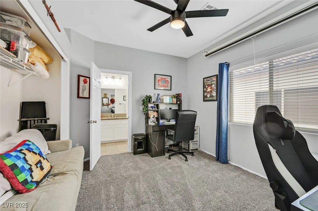 6717 Lincoln Wood, Las Vegas, NV 89149