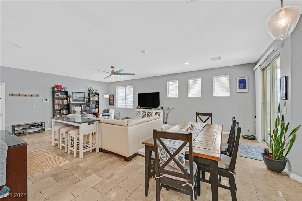 6717 Lincoln Wood, Las Vegas, NV 89149