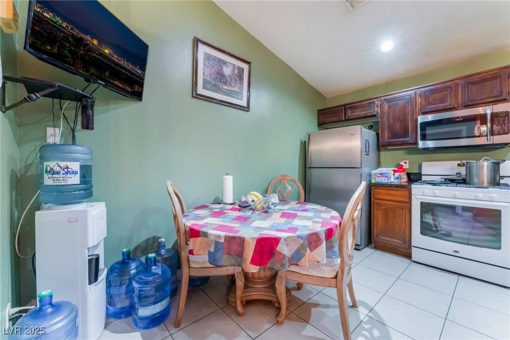3443 Citruscedar, North Las Vegas, NV 89032
