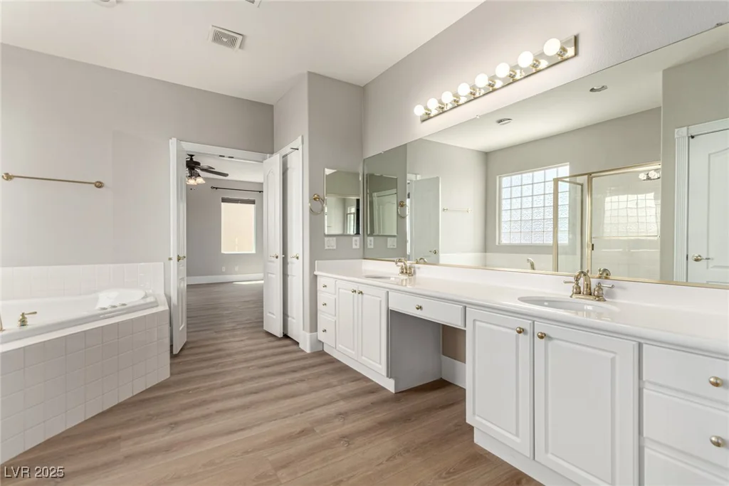 432 Emerald Heights, Las Vegas, NV 89144