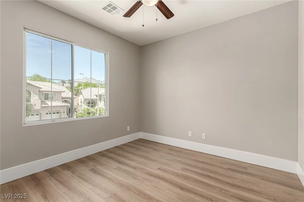 432 Emerald Heights, Las Vegas, NV 89144