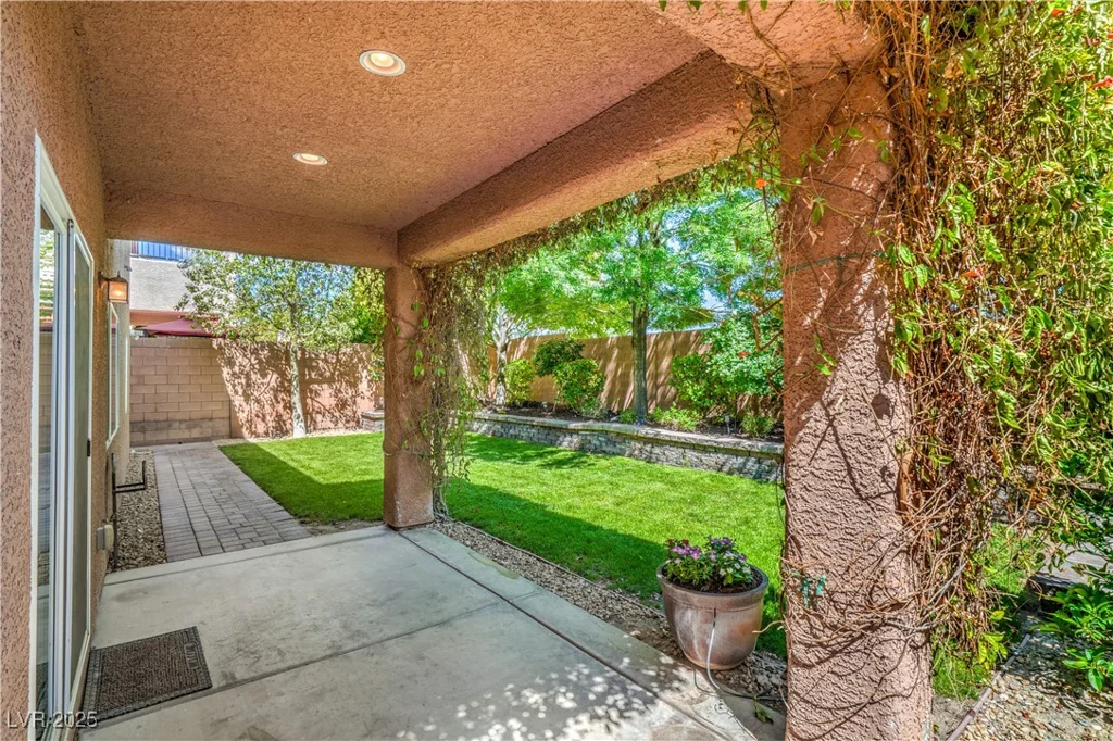 10116 Nash Peak, Las Vegas, NV 89166