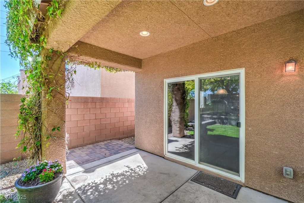 10116 Nash Peak, Las Vegas, NV 89166