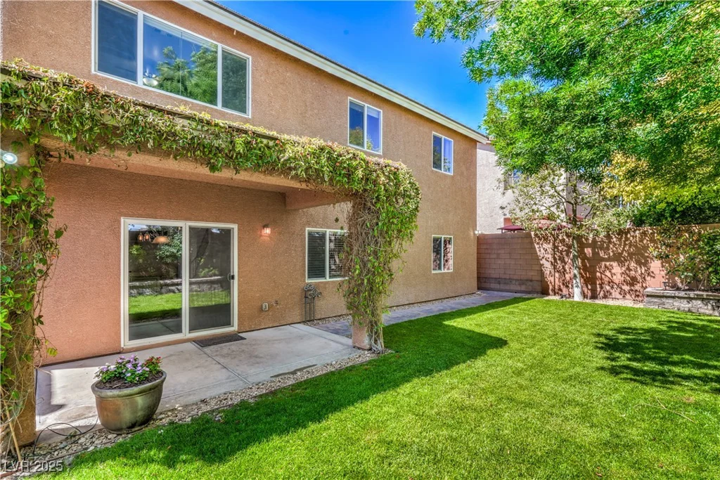 10116 Nash Peak, Las Vegas, NV 89166