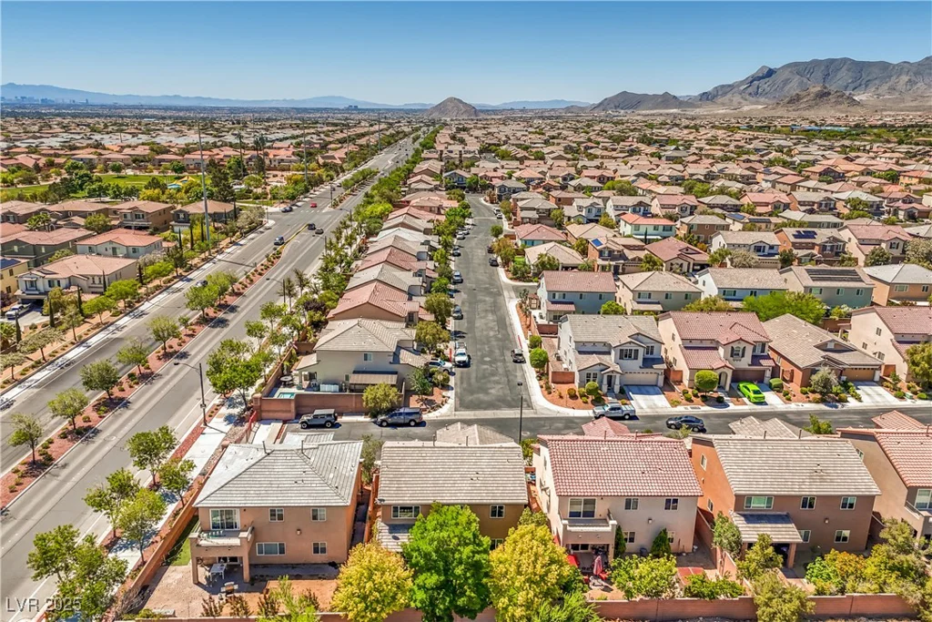 10116 Nash Peak, Las Vegas, NV 89166