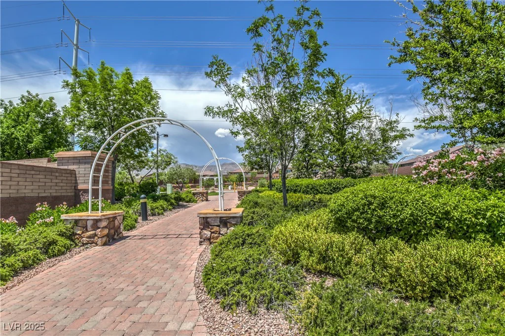 10116 Nash Peak, Las Vegas, NV 89166