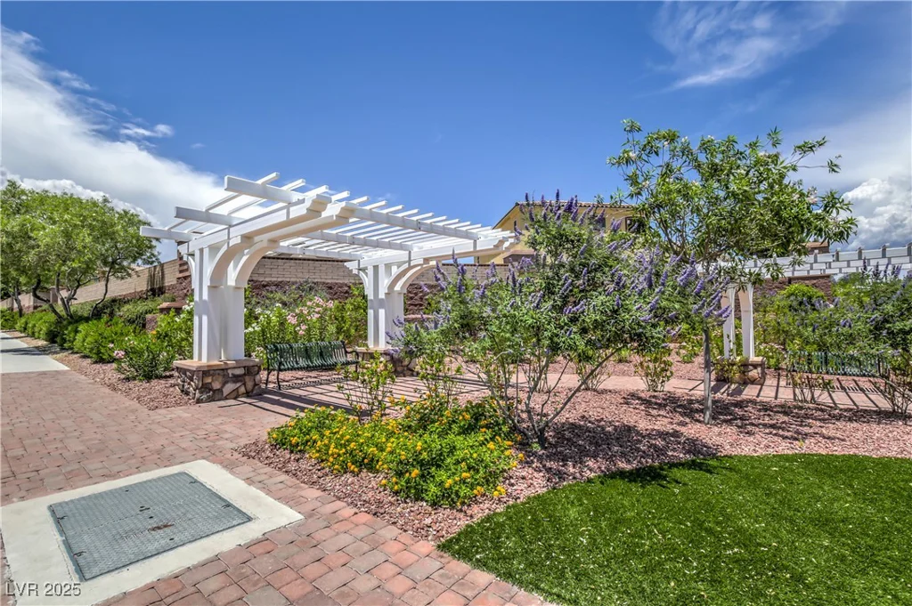 10116 Nash Peak, Las Vegas, NV 89166