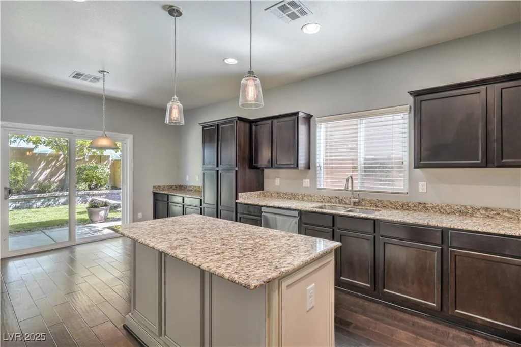 10116 Nash Peak, Las Vegas, NV 89166