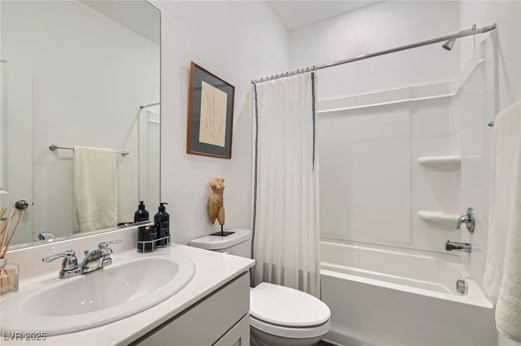 6938 Feather Hill, North Las Vegas, NV 89086