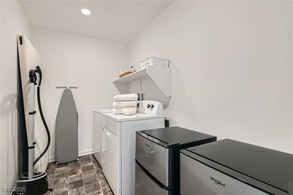 6938 Feather Hill, North Las Vegas, NV 89086