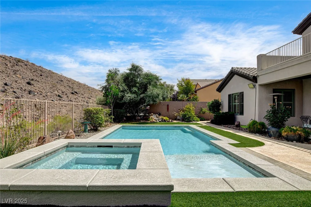 11 Morninglow, Henderson, NV 89052