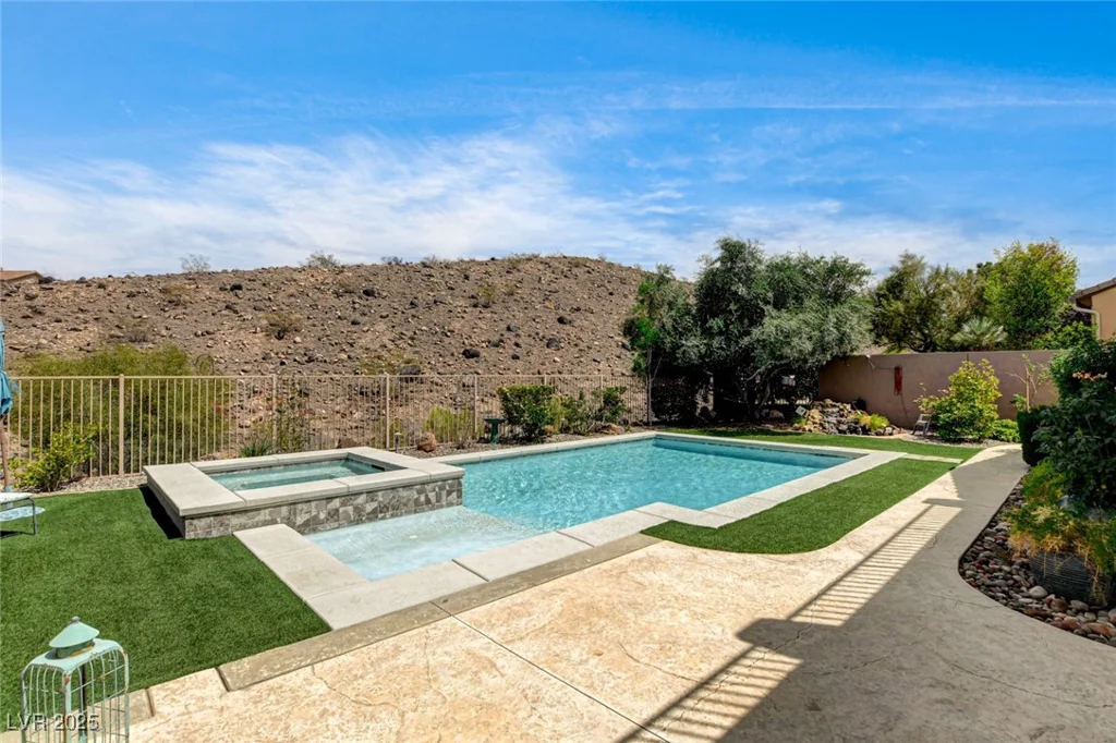 11 Morninglow, Henderson, NV 89052