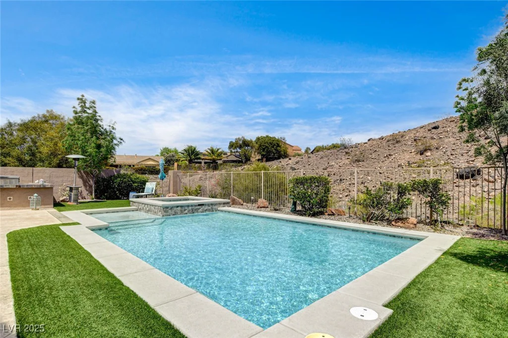11 Morninglow, Henderson, NV 89052