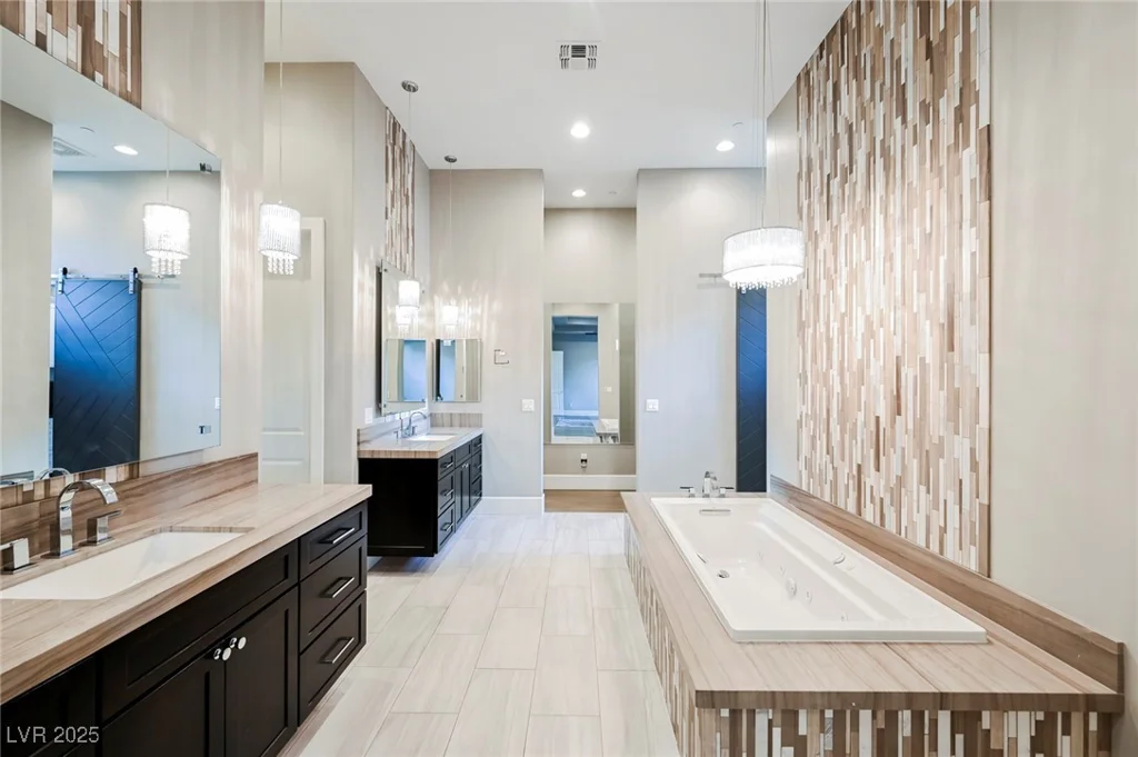 5 Crystal Tree, Henderson, NV 89052