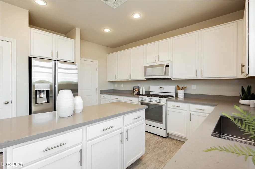6730 Pivot Point, Las Vegas, NV 89148