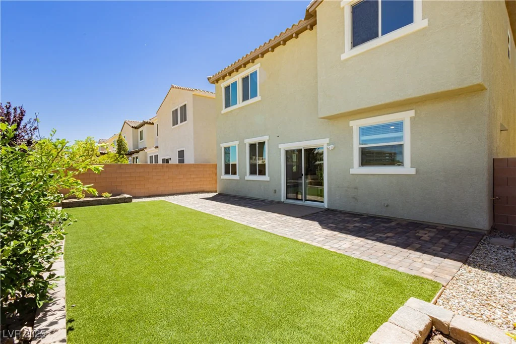 6730 Pivot Point, Las Vegas, NV 89148