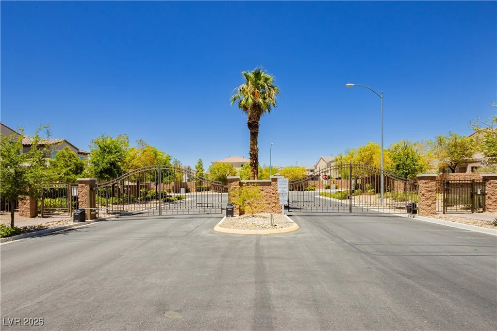 6730 Pivot Point, Las Vegas, NV 89148