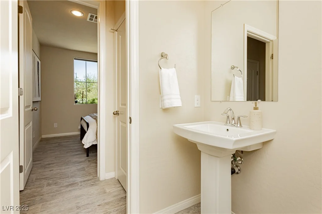 6730 Pivot Point, Las Vegas, NV 89148