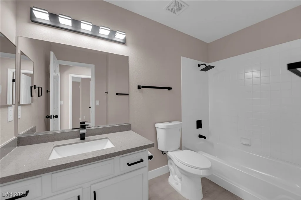4324 Lake Mead, Las Vegas, NV 89108