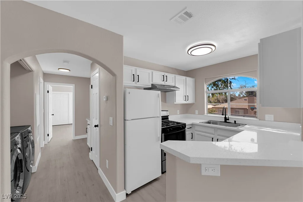 4324 Lake Mead, Las Vegas, NV 89108