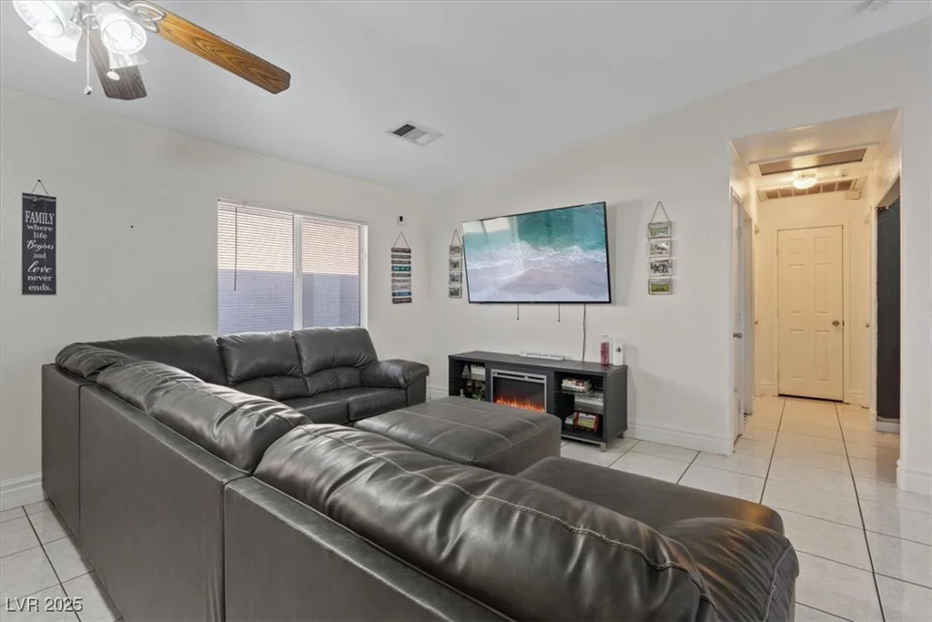 5184 Mineral Lake, Las Vegas, NV 89122