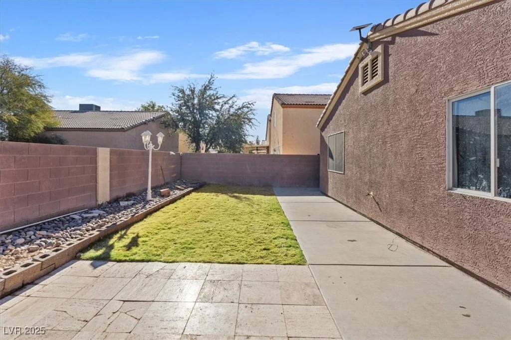 5184 Mineral Lake, Las Vegas, NV 89122