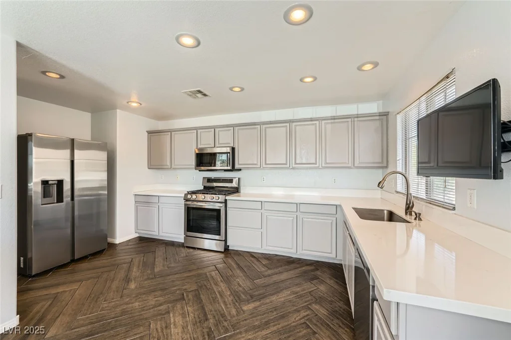 2761 Red Vista, Henderson, NV 89074