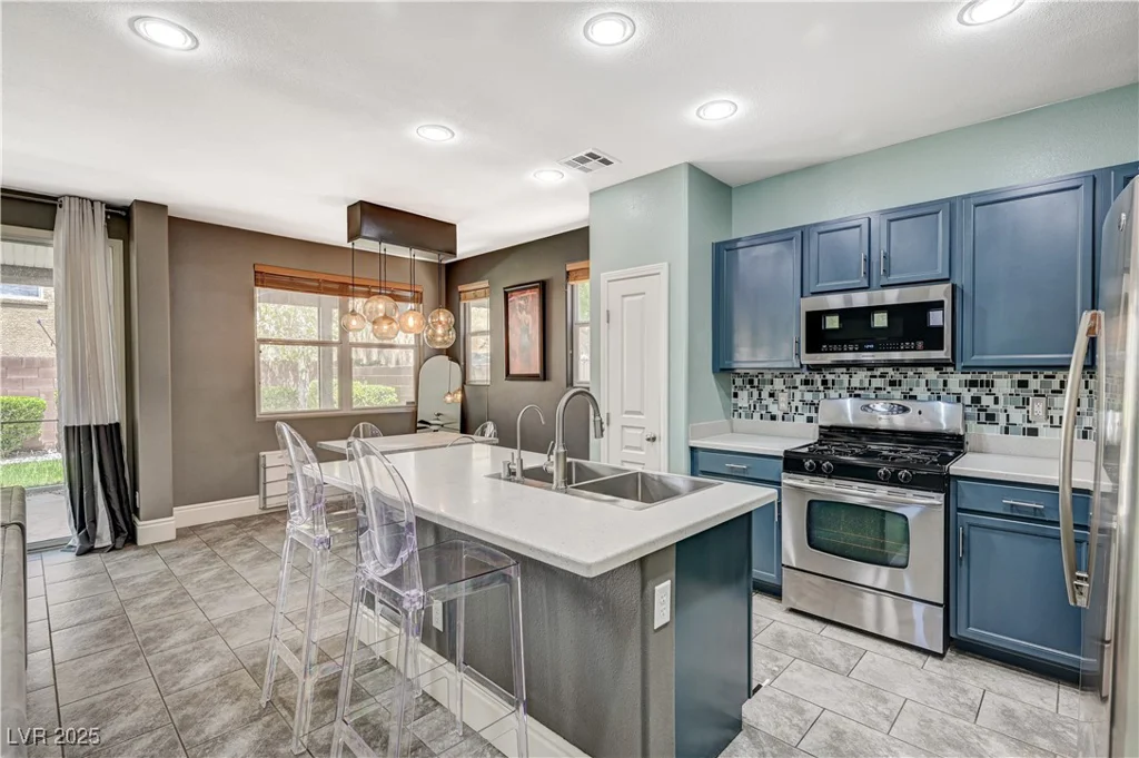 7486 Benlomond, Las Vegas, NV 89179
