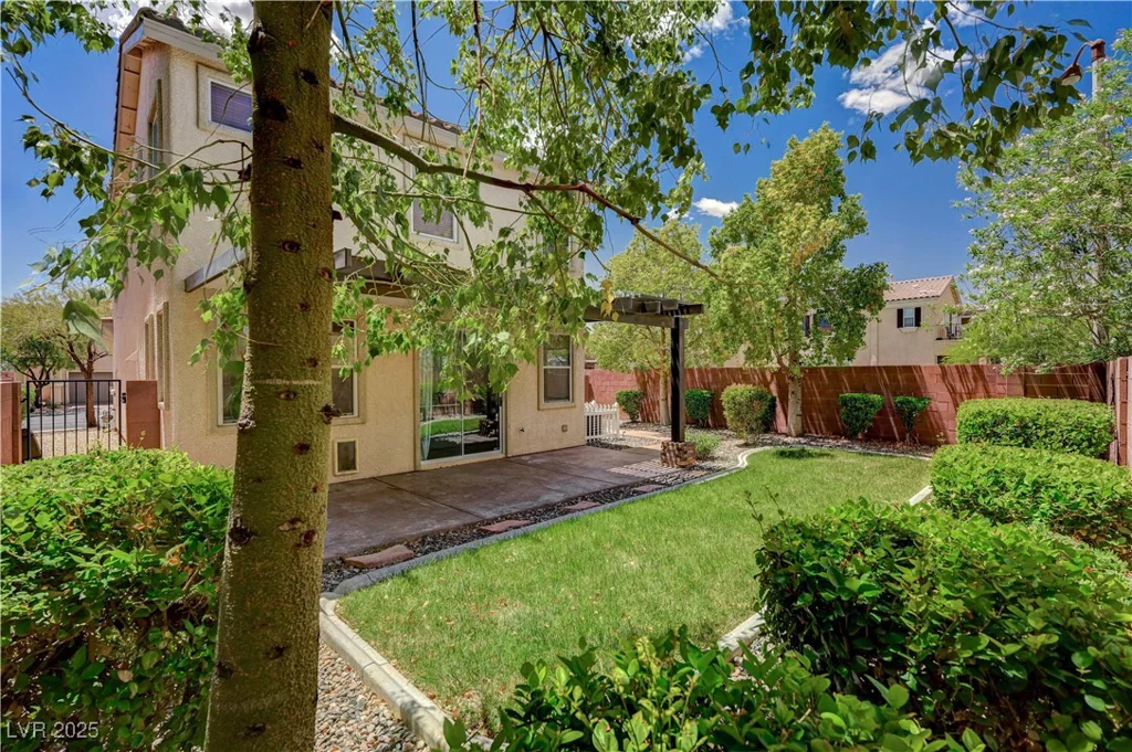 7486 Benlomond, Las Vegas, NV 89179