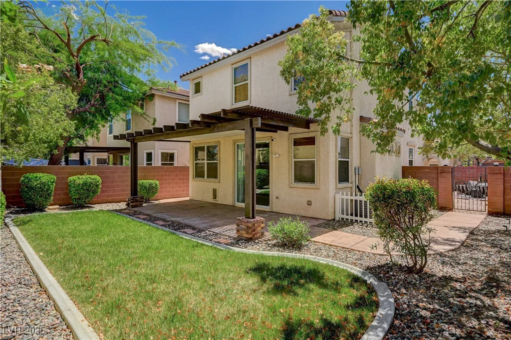7486 Benlomond, Las Vegas, NV 89179