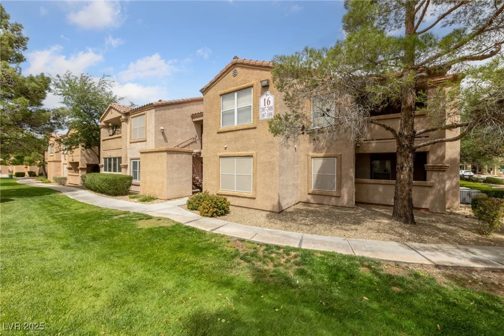 1150 Buffalo, Las Vegas, NV 89128
