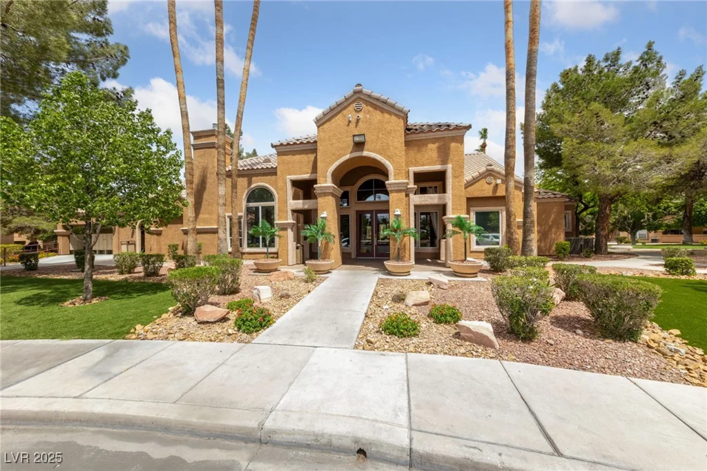 1150 Buffalo, Las Vegas, NV 89128
