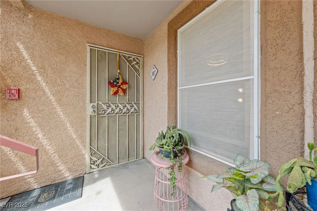 1150 Buffalo, Las Vegas, NV 89128