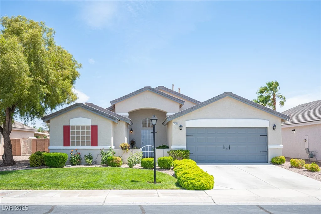 7500 Peaceful Brook, Las Vegas, NV 89131