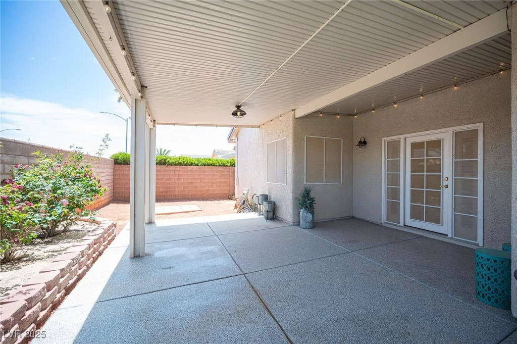 7500 Peaceful Brook, Las Vegas, NV 89131