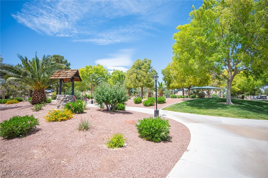 7500 Peaceful Brook, Las Vegas, NV 89131
