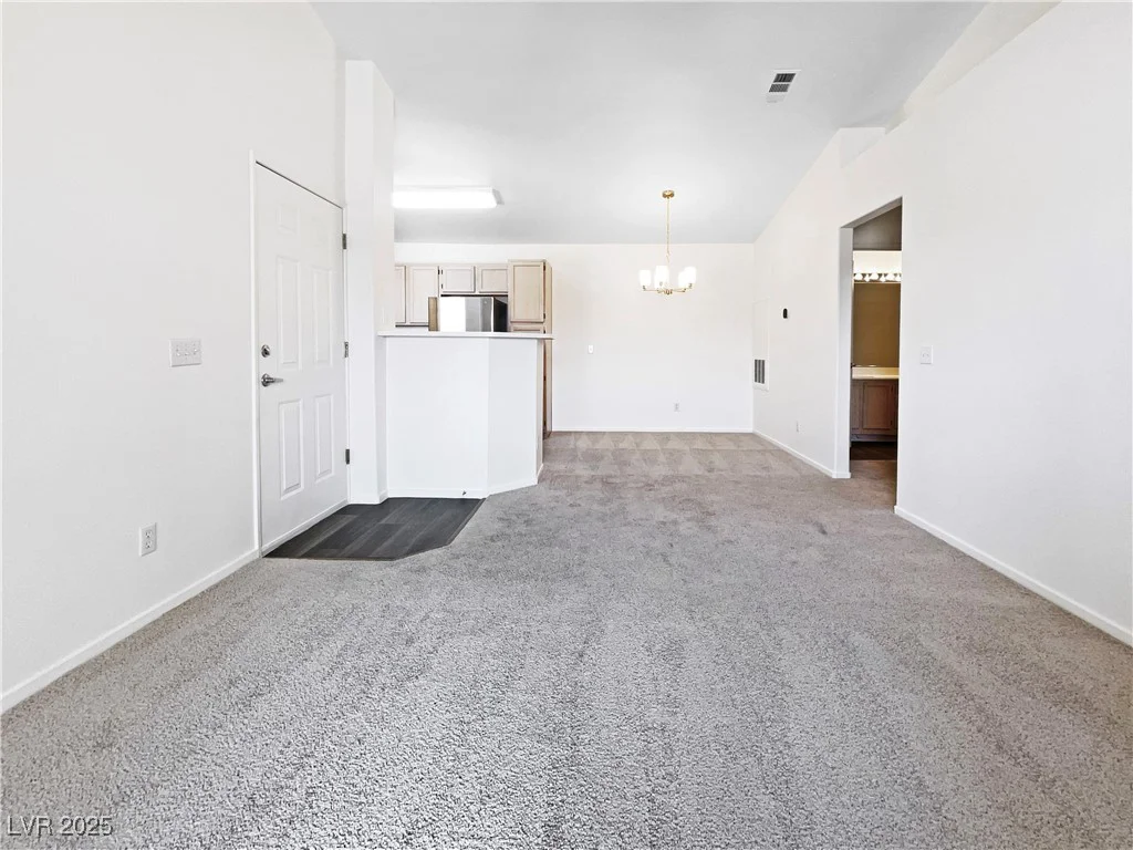 5415 Harmon, Las Vegas, NV 89103