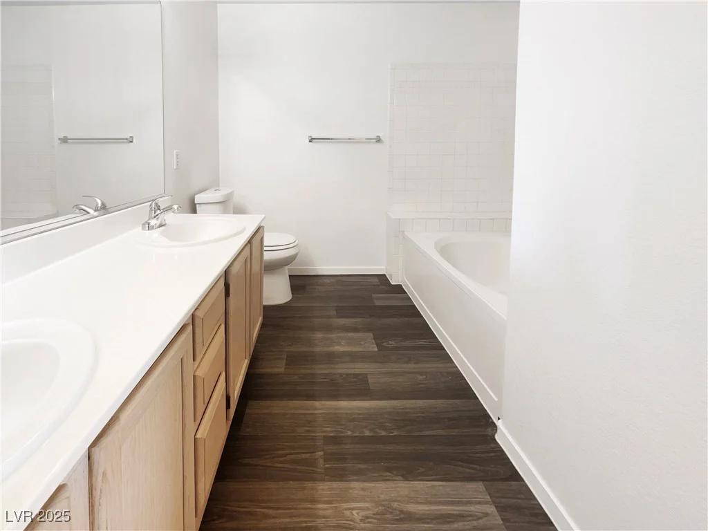 5415 Harmon, Las Vegas, NV 89103
