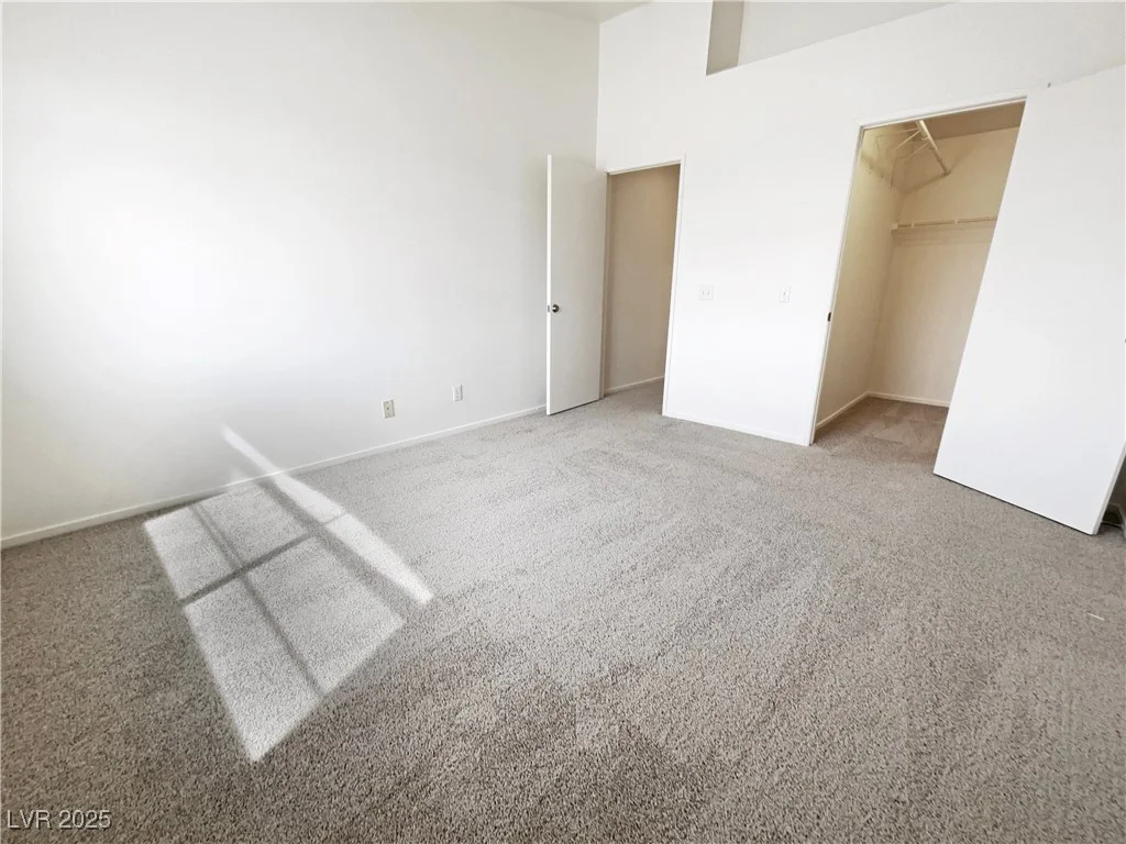 5415 Harmon, Las Vegas, NV 89103