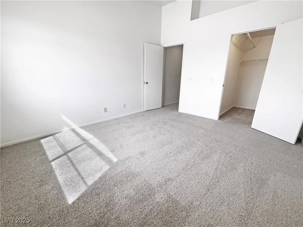 5415 Harmon, Las Vegas, NV 89103