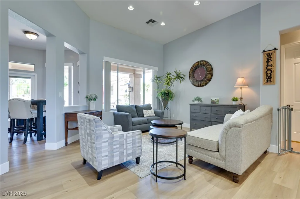 10632 Clarion, Las Vegas, NV 89134