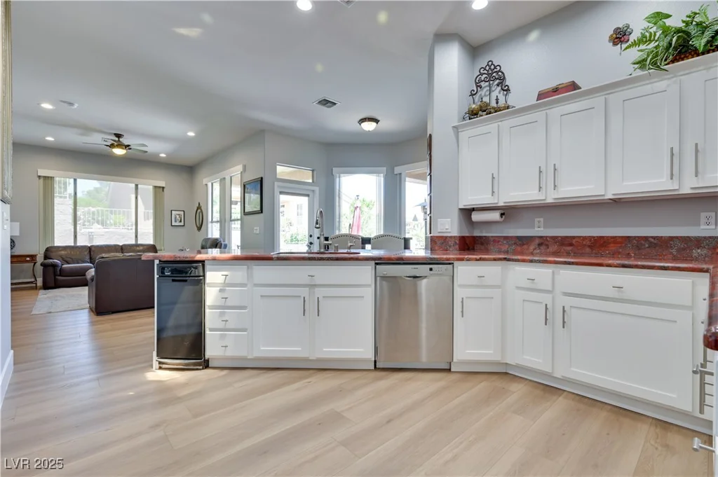 10632 Clarion, Las Vegas, NV 89134