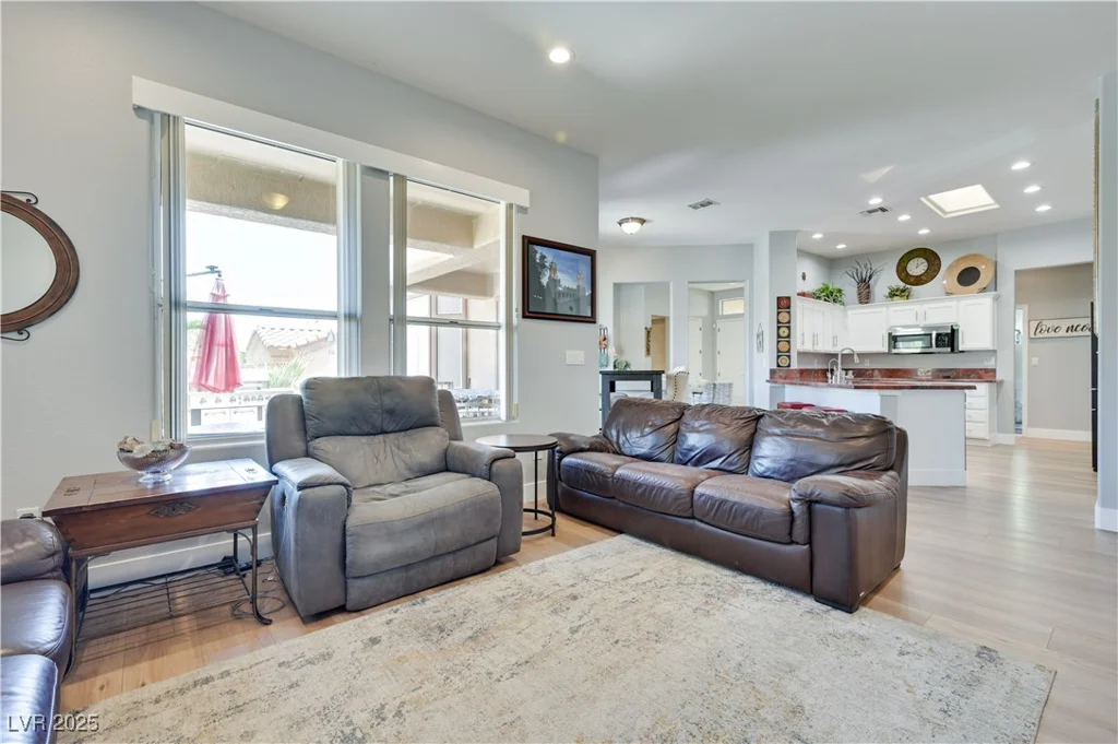10632 Clarion, Las Vegas, NV 89134