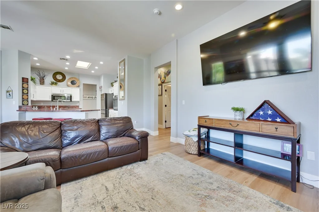 10632 Clarion, Las Vegas, NV 89134
