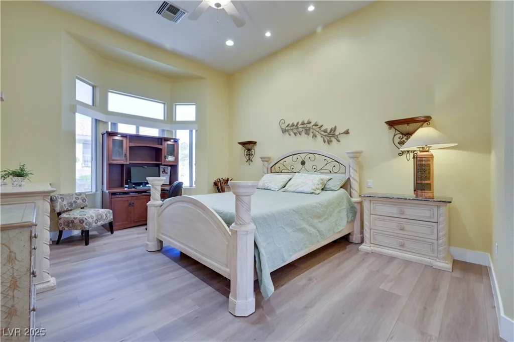 10632 Clarion, Las Vegas, NV 89134