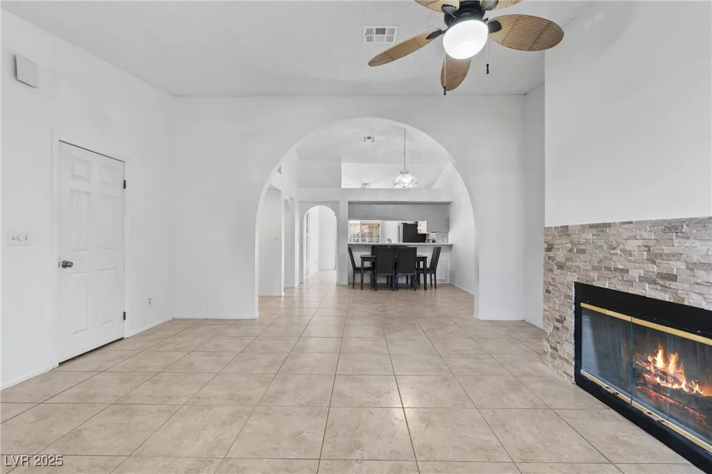 1411 Di Blasi, Las Vegas, NV 89119