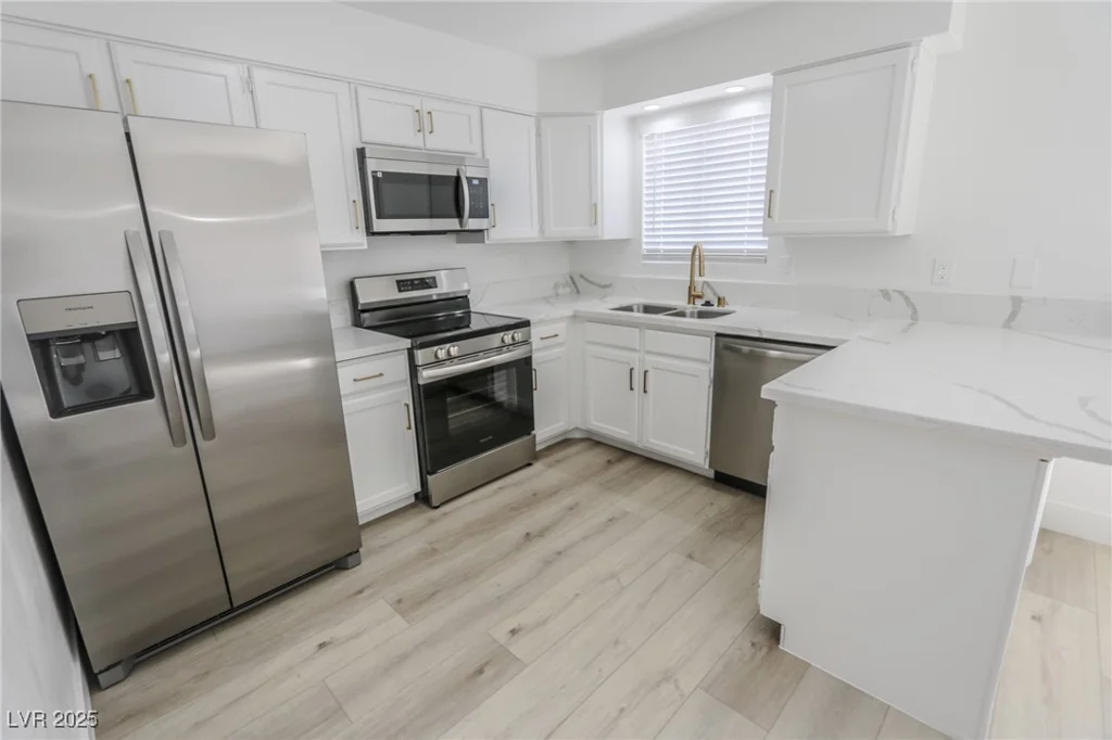 134 Saint Albans, Henderson, NV 89015